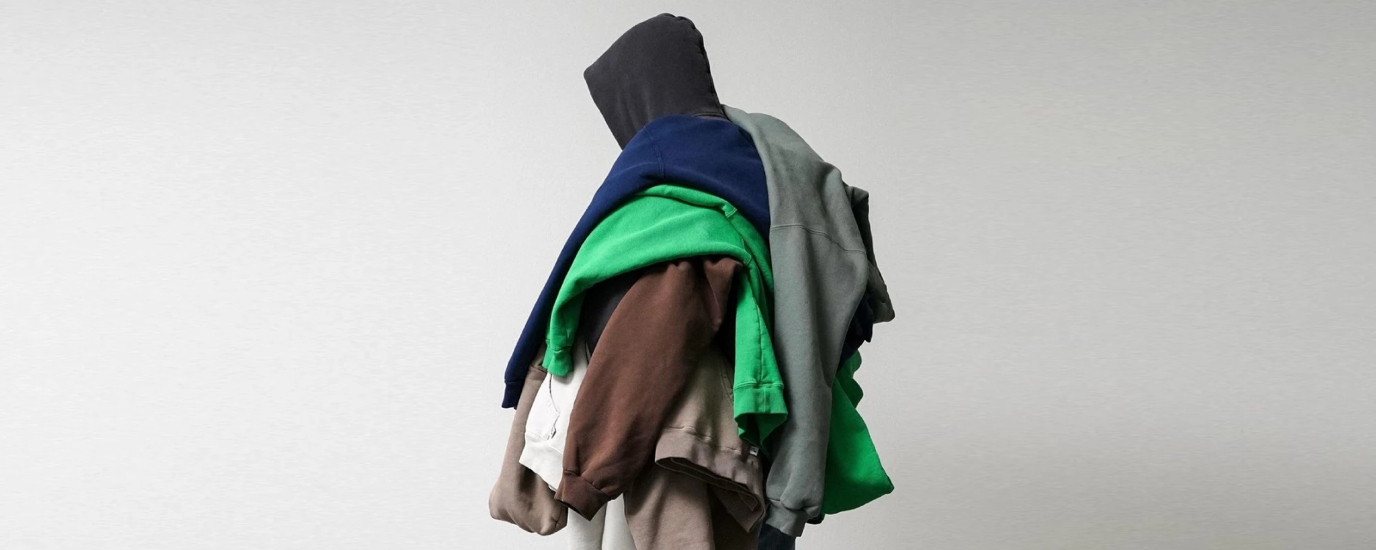 Akimbo club clothing